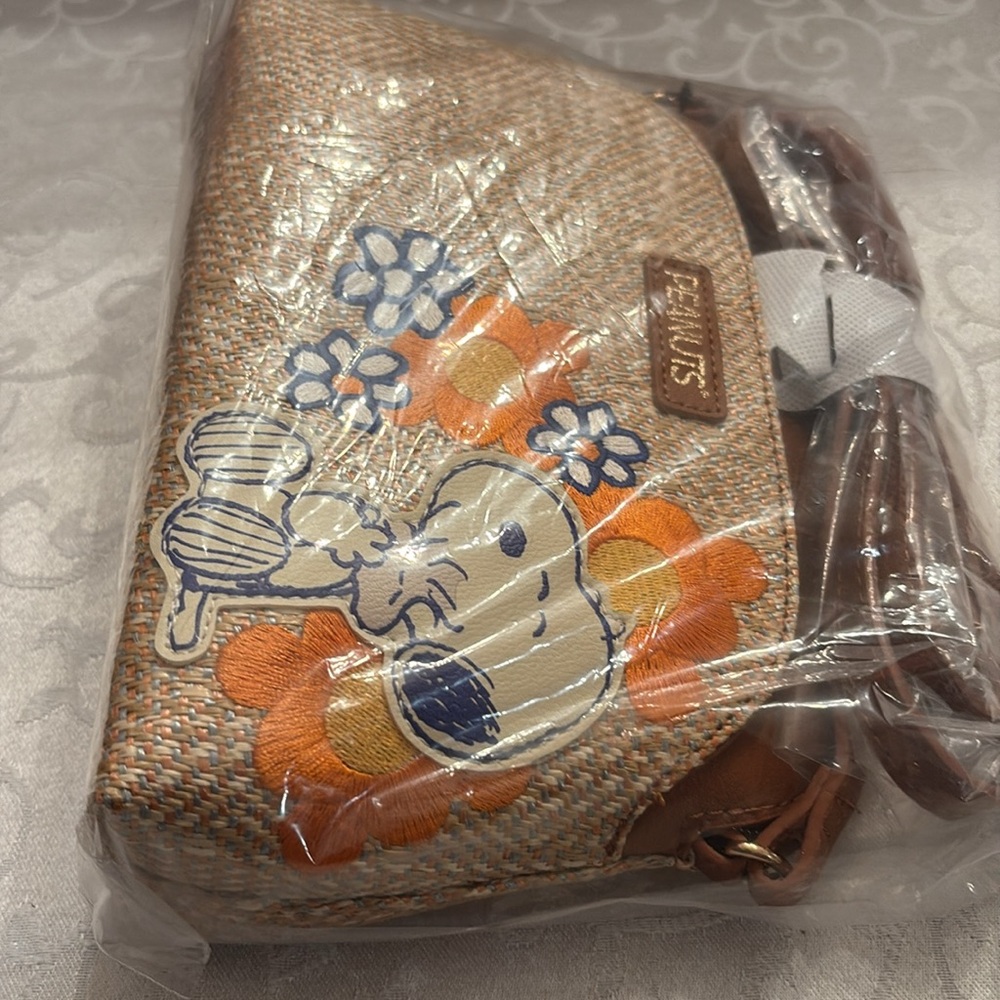 Peanuts Snoopy crossbody bag - Picture 13 of 13